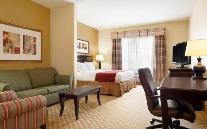 Country Inn & Suites by Radisson, Conway, AR