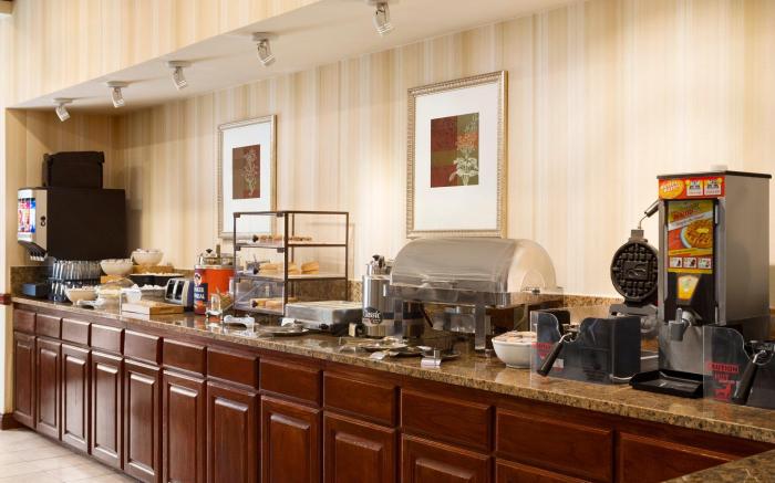 Country Inn & Suites by Radisson, Conway, AR