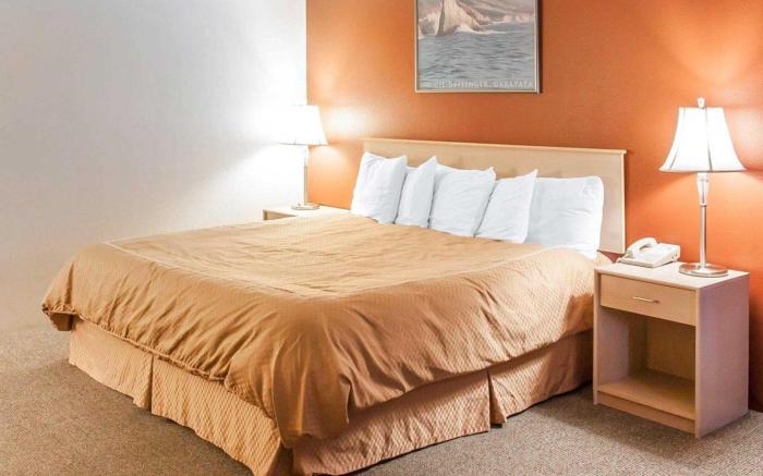 Rodeway Inn & Suites