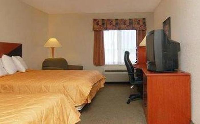 Sleep Inn & Suites Auburn Campus Area I-85