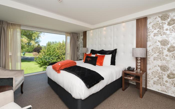 Heartland Hotel Croydon