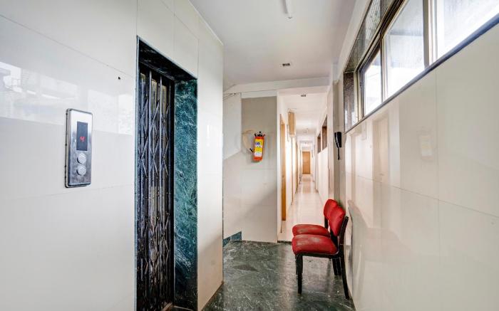 Hotel O Delight Inn Near Andheri Railway Station