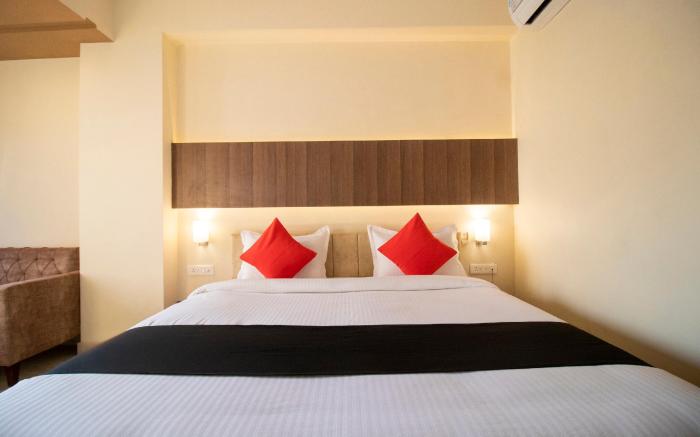 OYO 73081 Hotel Midnight