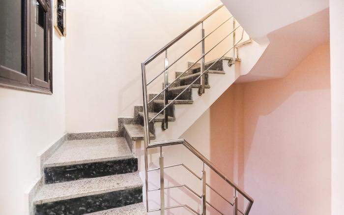 Hotel O Main View Guest House