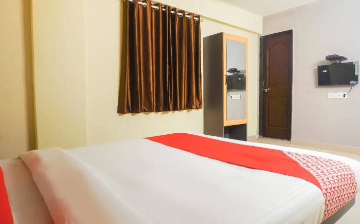 Collection O Hotel Galaxy Hospitality Near Pune Airport