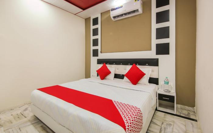 Hotel O Black Grapes