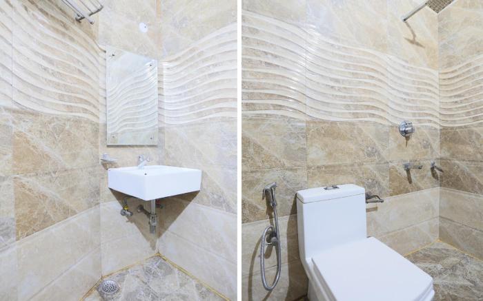 Super Hotel O Mominpur Guest House