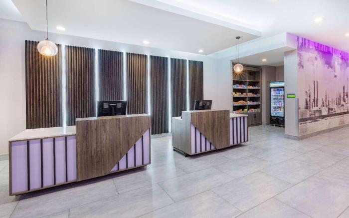 La Quinta Inn & Suites by Wyndham Texas City I 45