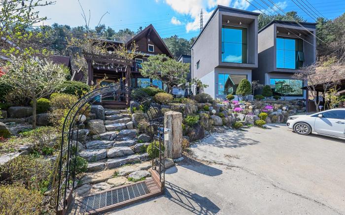 Pocheon Haetneun Undeok Pension A