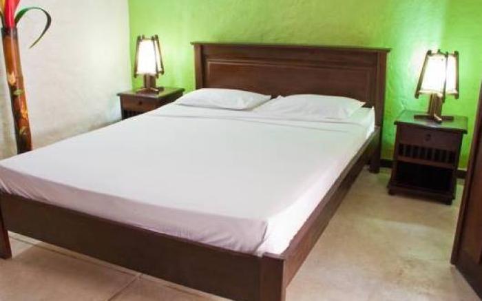 Hotel Sansiraka Suites By GEH Suites