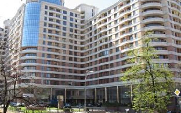Attache Hotel