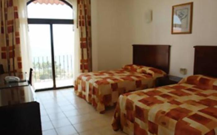 Hotel Caracol Plaza