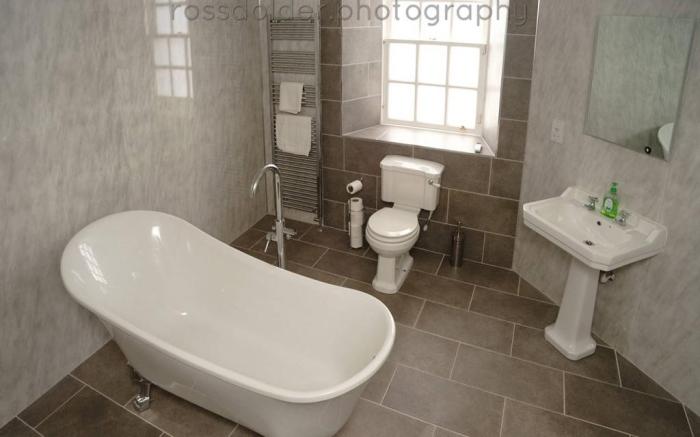 The Hopetoun Arms Hotel