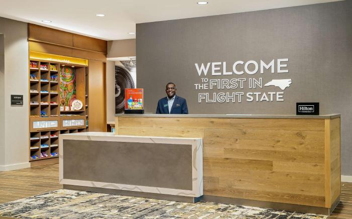 Hampton Inn & Suites Raleigh Midtown, NC