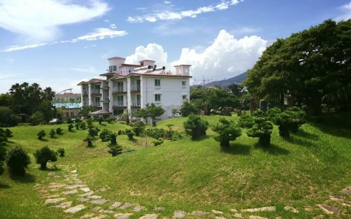 Jeju Land Pension