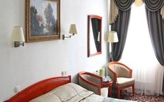 Kozatskiy Hotel