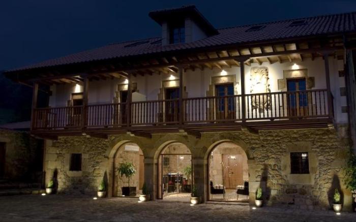 Hotel Suites Valles Pasiegos
