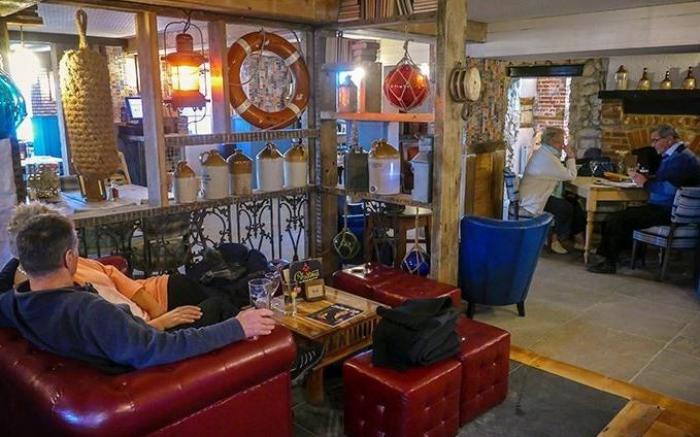 Crab and Lobster Inn