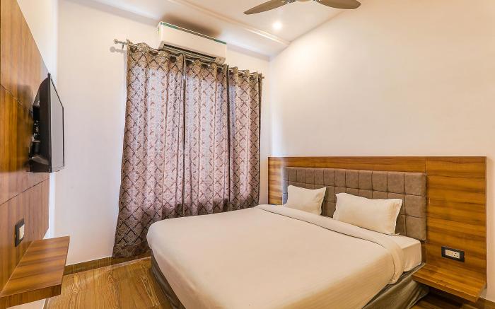FabExpress Global Inn New
