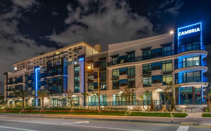 Cambria Hotel Fort Lauderdale Beach