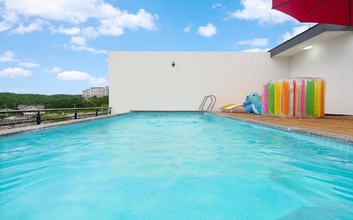 The jinhyeon pool villa