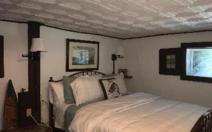 Folkestone Inn