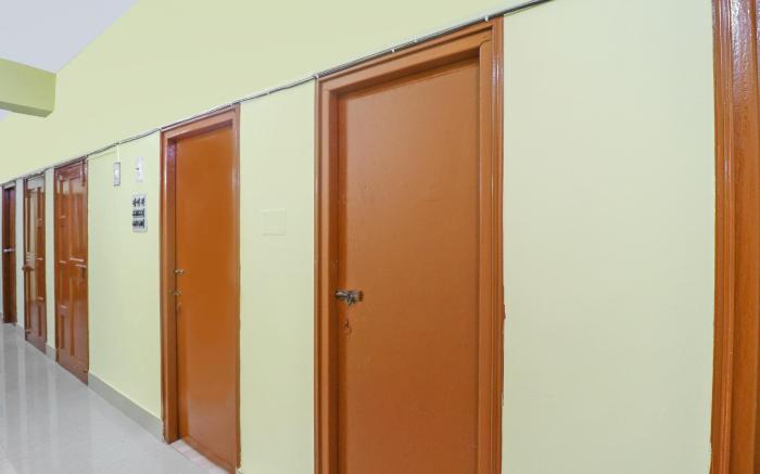 Honey O Regency City Center Metro Station