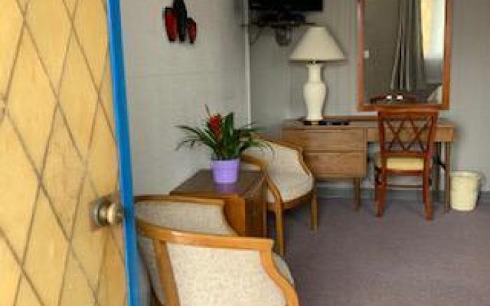 Yankee Trail Motel