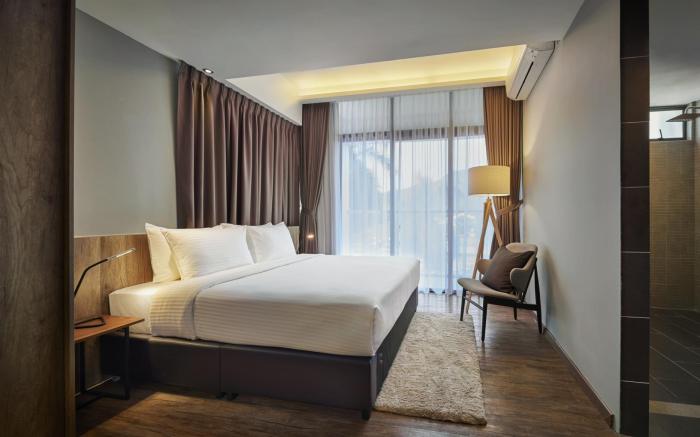 Tropics Eight Suites