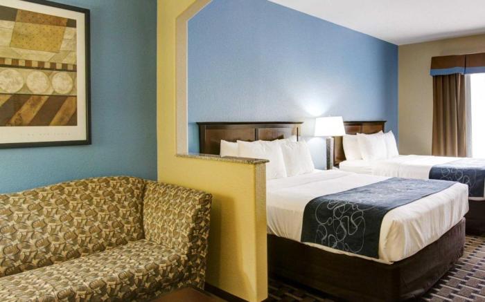 Comfort Suites