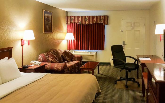 Quality Inn Mobile West Tillmans Corner