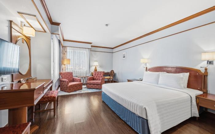 Town In Town Hotel
