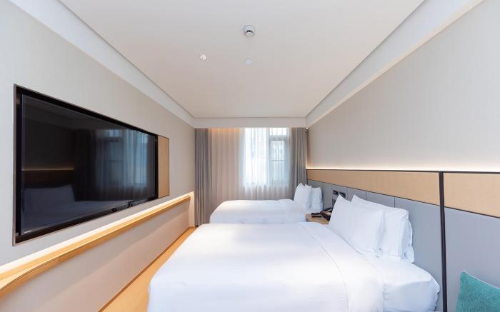 Ji Hotel Hailun Road Metro Station