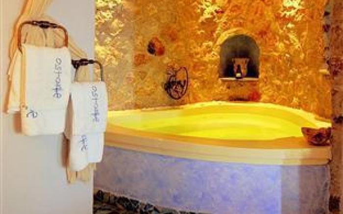 Astarte Suites