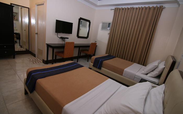 Highway 21 Hotel