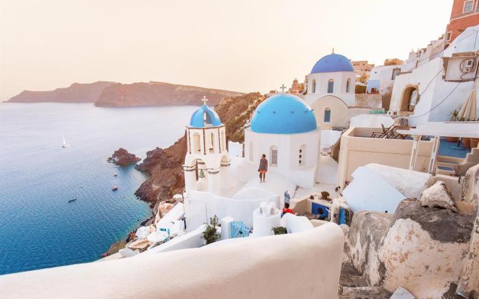 Mystique, a Luxury Collection Hotel, Santorini