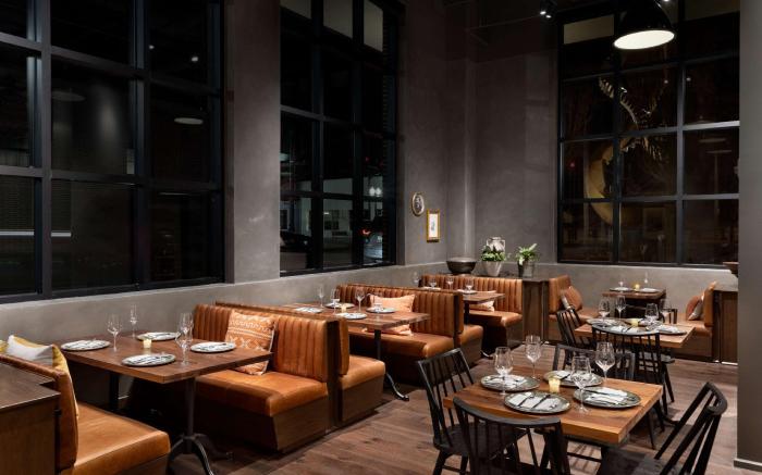 Valley Hotel Homewood Birmingham, Curio Collection by Hilton