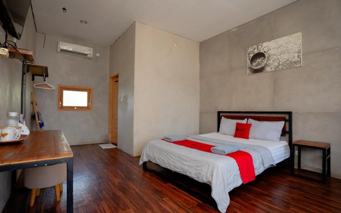 RedDoorz Syariah near Lombok Epicentrum Mall