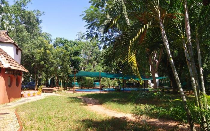 Paradise Vana Vilasa Home Stay with Swimming pool