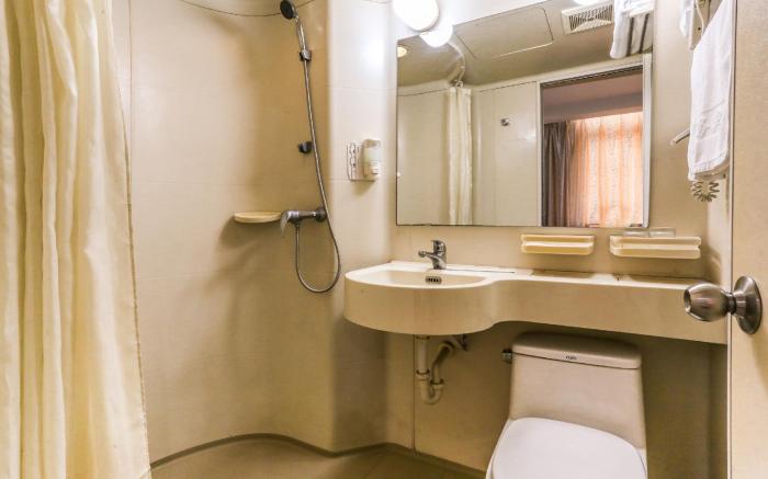 OYO Shunda Business Hotel