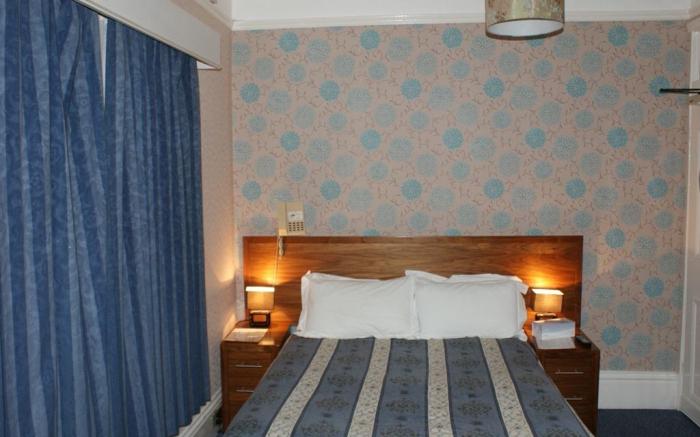 Kirkdale Hotel