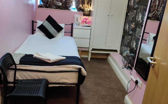 Pacific Inn London Heathrow