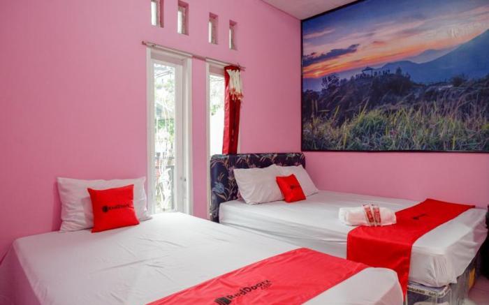 RedDoorz Syariah near Telaga Warna Dieng