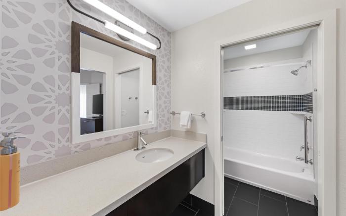 Sonesta ES Suites Chatsworth