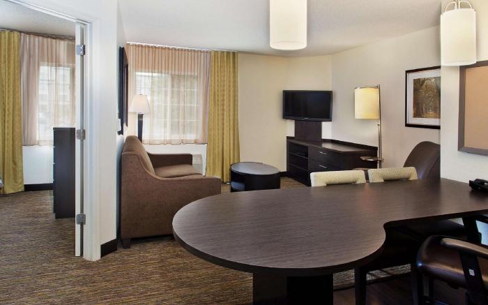 Sonesta Simply Suites Wichita Airport