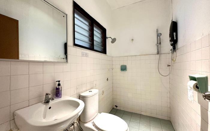 BNB Cozy Homestay @ Bdr Country Homes (Corner Hse)