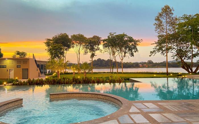 River Tree Resort