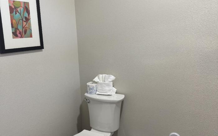 American Inn & Suites LAX Airport