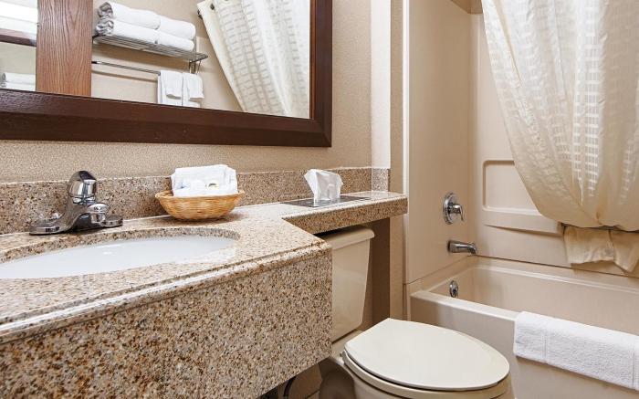 Best Western Crown Inn and Suites