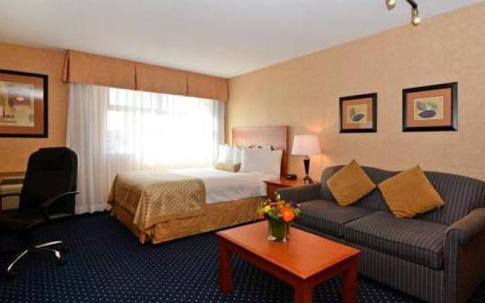 Best Western PLUS Langley Inn